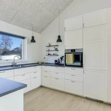 30520-odder-dyngby-havvej-2 * Odder