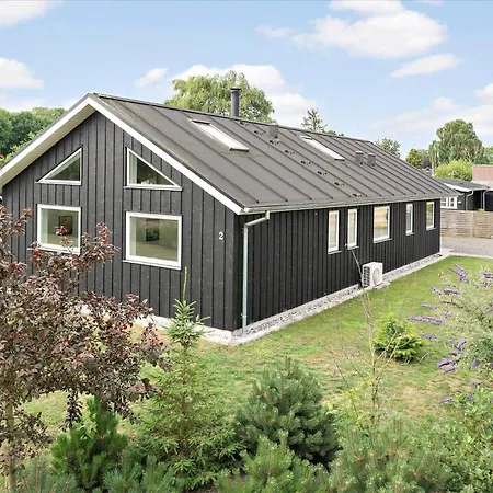 30520-odder-dyngby-havvej-2 Feriehus *